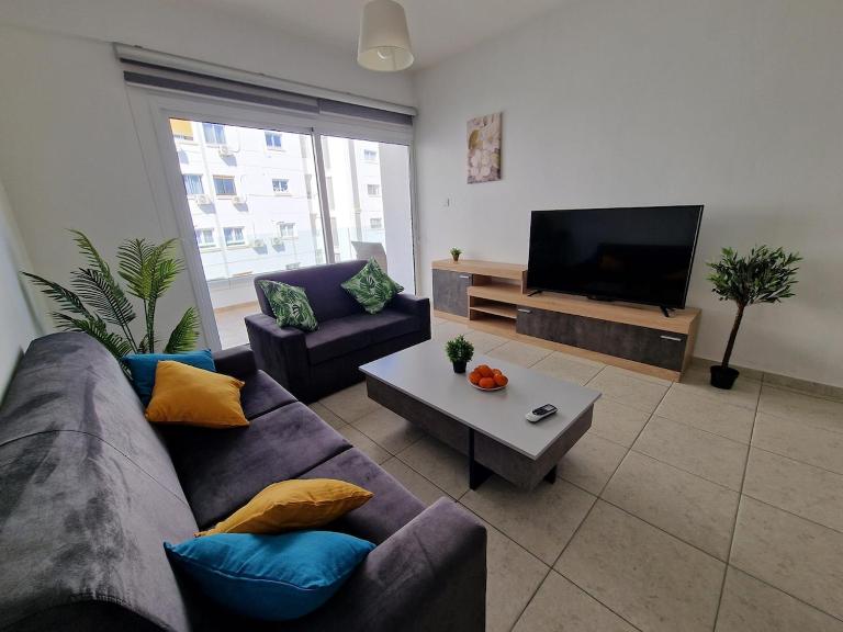 Lux Finikoudes Suite - B&B Larnaka