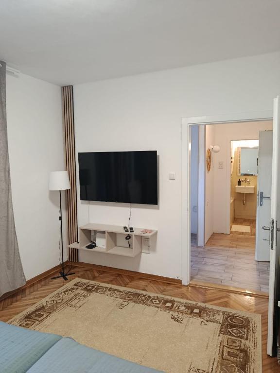 Luna VJ Apartments Apatin - Chambres d'hôtes Apatin