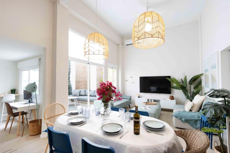 EcoCasa 12PAX perfecta grupos, reforma lujo, junto parada Burjassot metrovalencia, cerca centro Valencia y playa, lavadora, secadora equipamiento total - Bed and Breakfast Burjassot