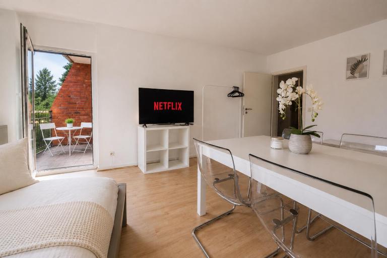 Workerslodge Krefeld Apartment für 6 Gäste mit Garage & Balkon - Bed and Breakfast Krefeld