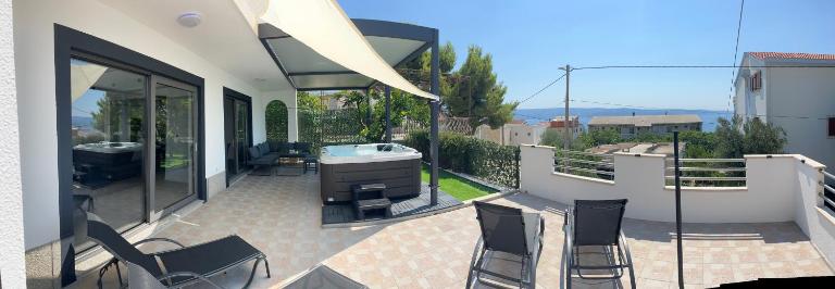 AD Residence Luxury Jacuzzi & Sea View - Ferienwohnung Duće