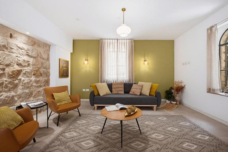 Ora's alley 3Bdrm apartment with balcony - Bed and Breakfast Jeruzalem
