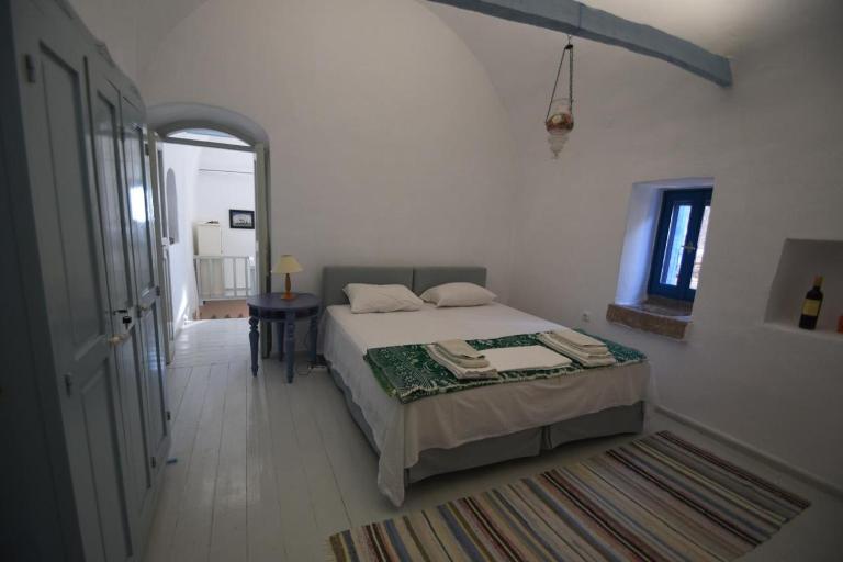 Avgonima Sunset Medvial Suite - Bed and Breakfast Chios