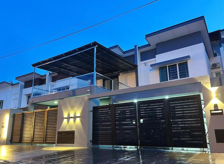 JJS Homestay - B&B Miri