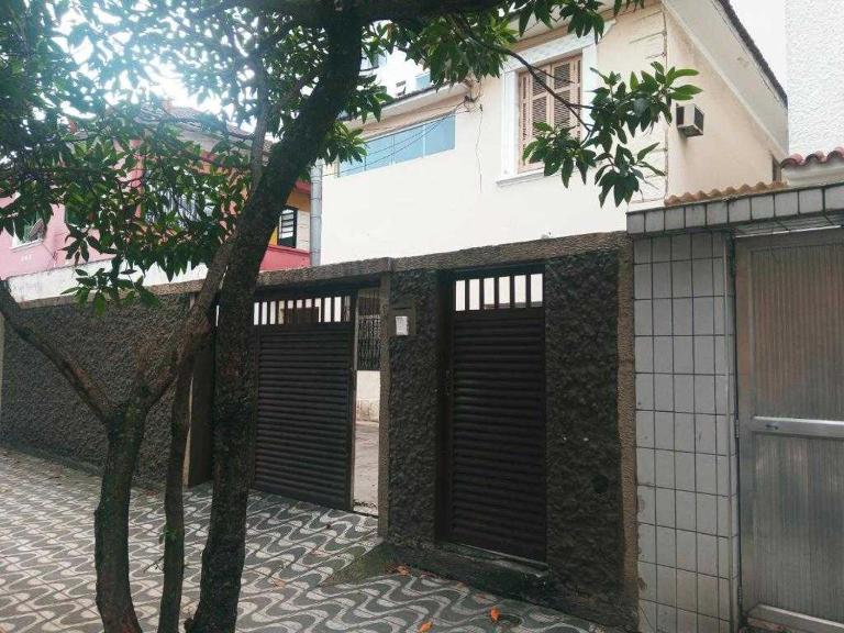 Casa Studio Home Oficce - Garagem - Wc Priv - Qto Family - Não Fumantes - 200 mts da Praia - B&B Santos