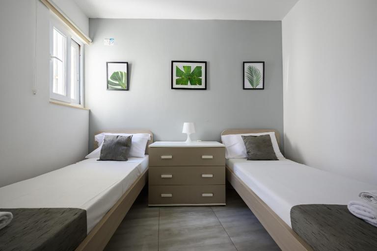 F6 Room 2, Private Room two single beds shared bathroom in shared Flat - Ferienwohnung Imsida