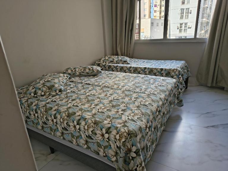 Castanheiras,perto de tudo,Internet,cadeiras,cooler e guarda sol - B&B Guarapari