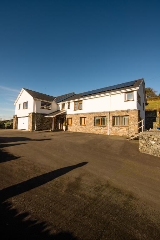 Y Grange - B&B Llanfihangel-y-creuddyn