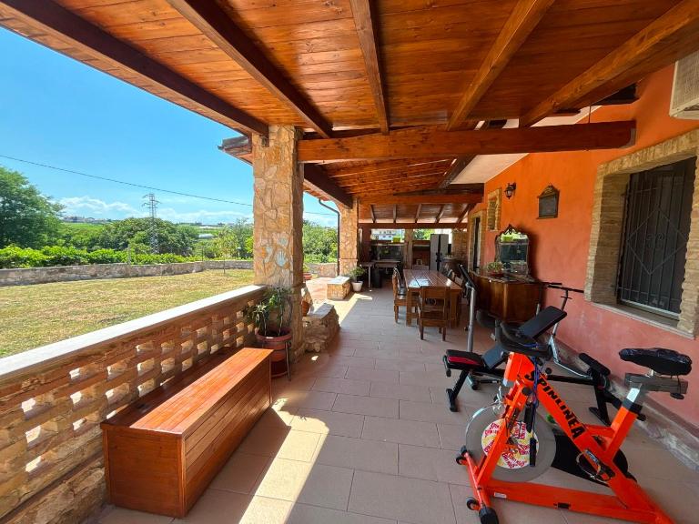 RADICA ROOTS-holiday home - B&B Tollo