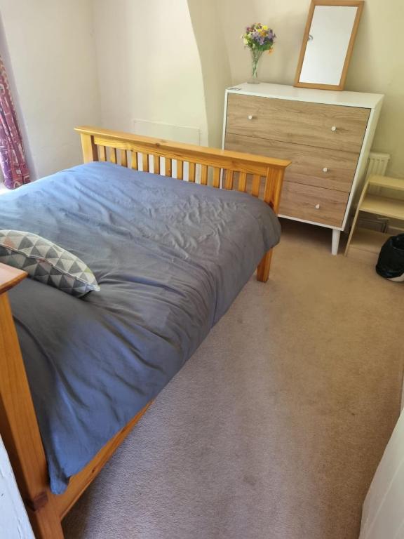 1 Bed Flat Northumberland Heath - B&B Erith