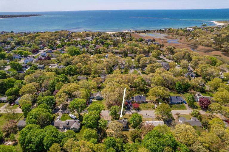 Family Pet-Friendly Cape Escape Near Beach - B&B Hyannis