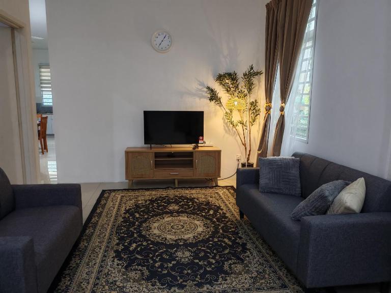 Homestay Teratak Cinta, Ambangan Heights, Sungai Petani - B&B Sungai Petani