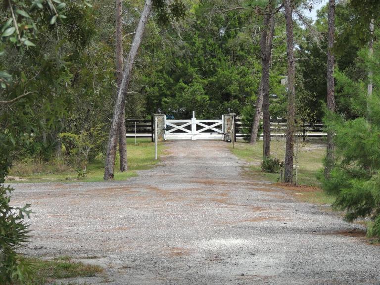 Cozzy Cottage of Weeki Wachee - B&B Brooksville