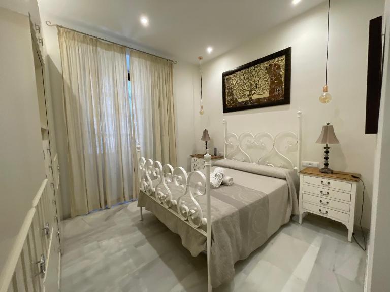 Apartment Palacio de Los Vibora Parking Gratis - Bed and Breakfast Lucena