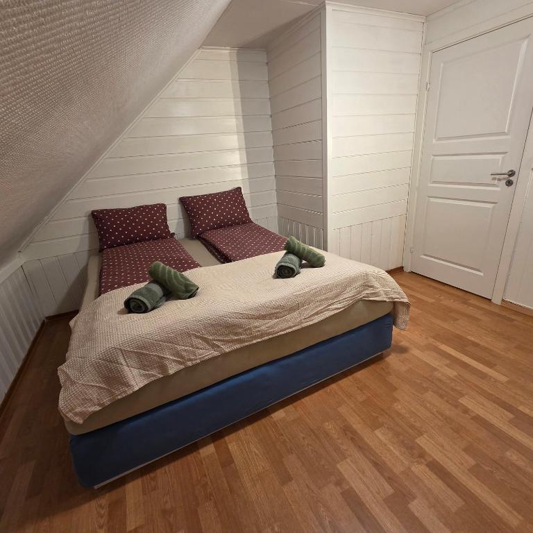 Stay right in the heart of Haugesund city centre 3 Top etasje - B&B Haugesund