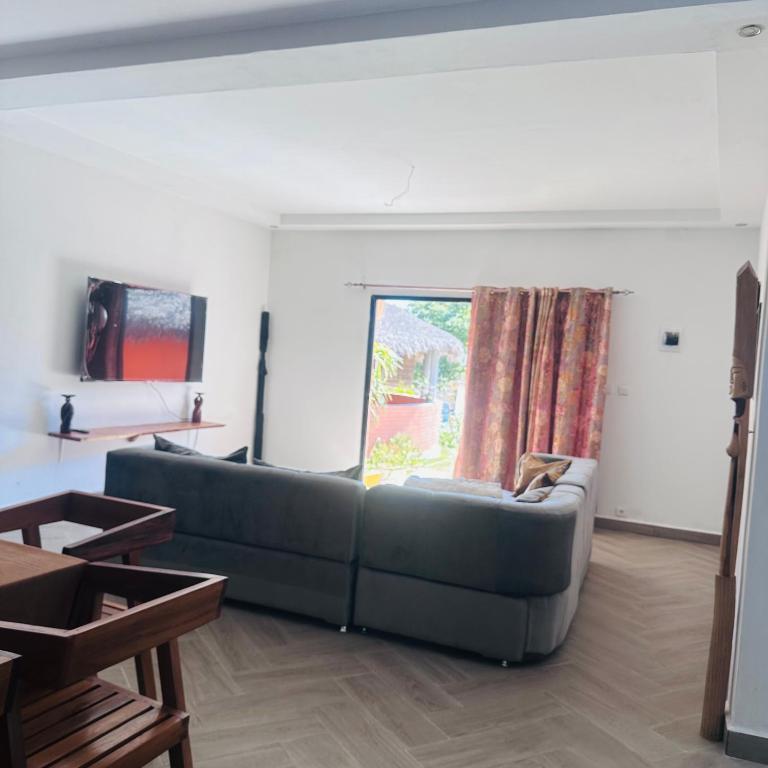 Les jardin des délices villa privé Amborovy Majunga - B&B Amborovy