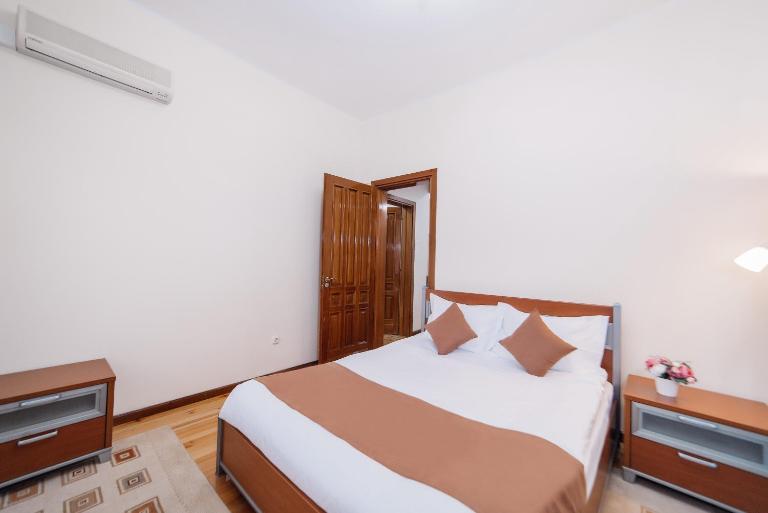 Solutel apartments Erkindik blvd - Bed and Breakfast Bisjkek