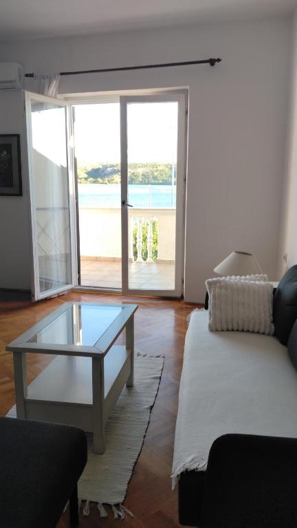 Apartment Školj - B&B Posedarje