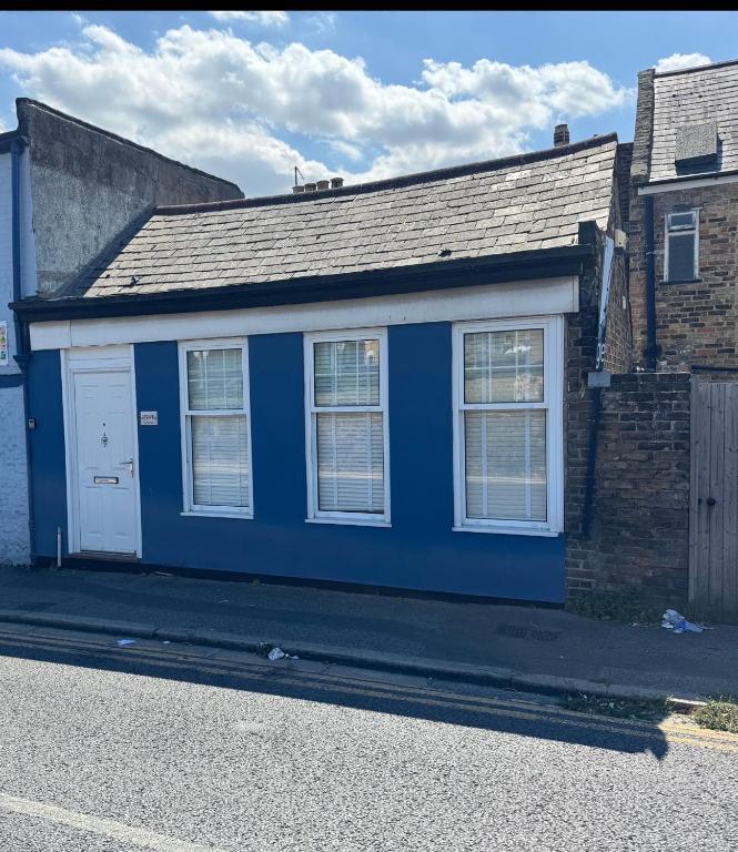 A cozy self-contained bungalow - B&B Margate