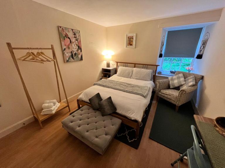 Newtown Room One - Bed and Breakfast Edinburgh