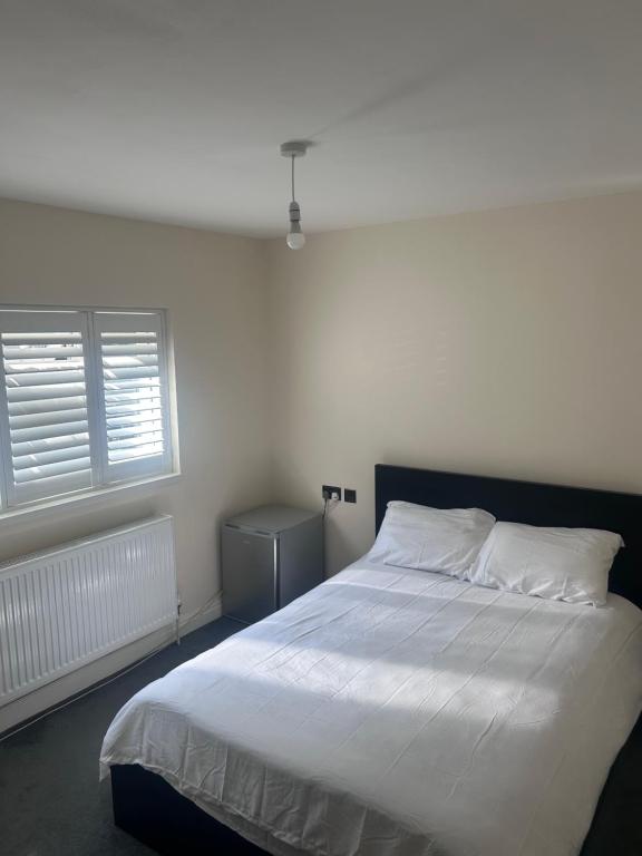 Double Room Private Bathroom Parking South Croydon - Chambres d'hôtes Addington