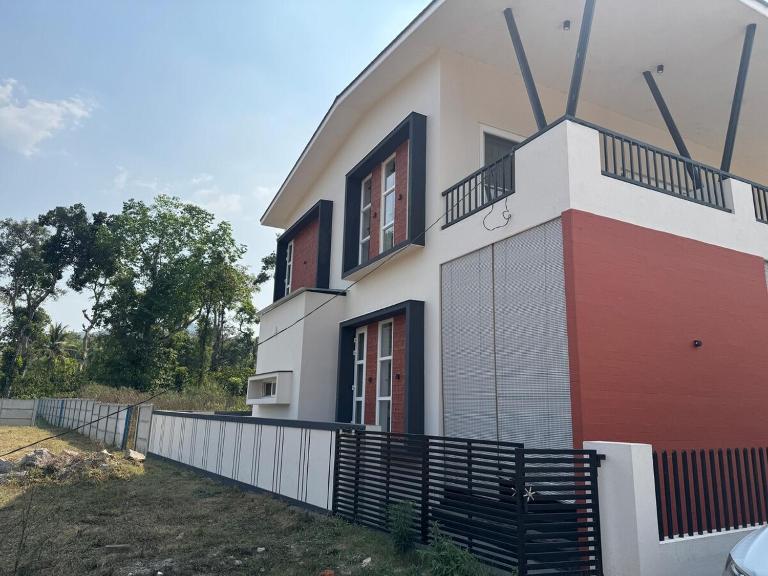 Coorg Family Villa - Ferienwohnung Gonikoppal