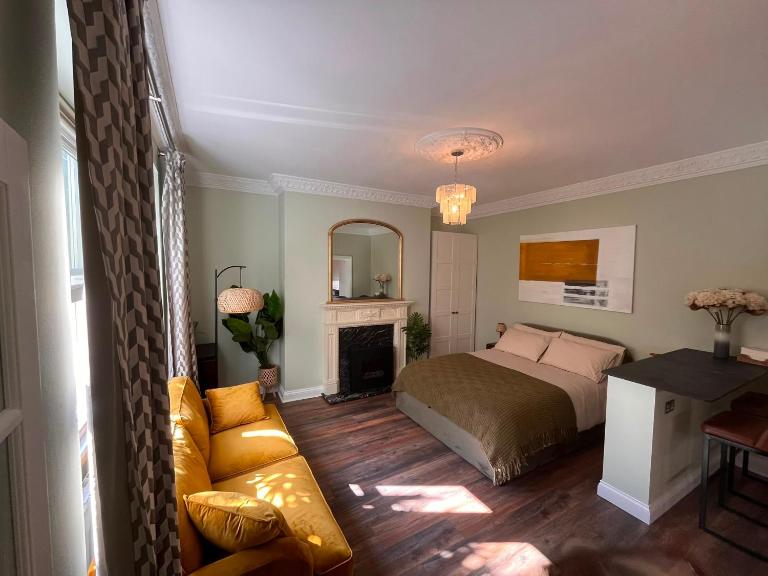 Stylish Private Studio in Paddington, Near Hyde Park - B&B London