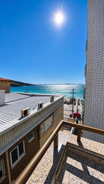 Pé na Areia REAL Vista Mar Varanda 8 pessoas - B&B Arraial do Cabo