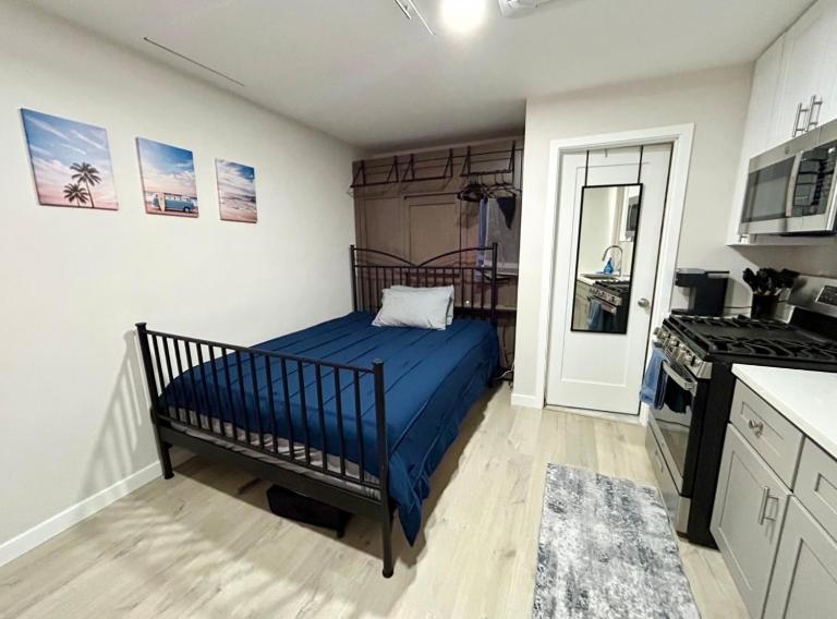 Private Studio, Parking, Laundry, 15 Min to SD - B&B La Mesa