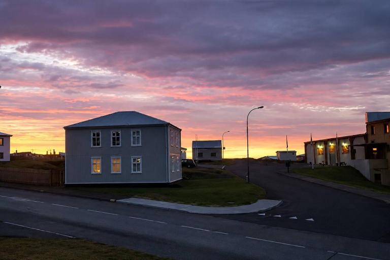 Ennisbraut 2 A Top Floor - Ferienwohnung Ólafsvík