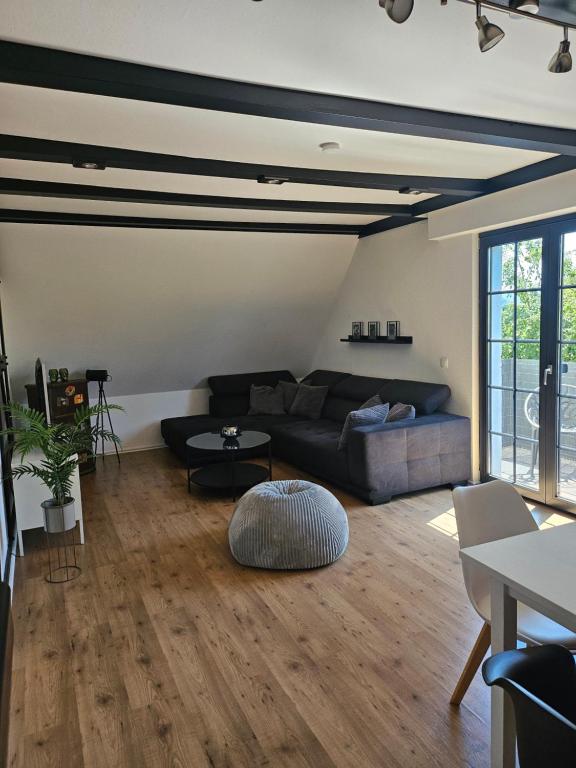 Moderne Ferienwohnung mit Balkon, in Waldnähe - Bed and Breakfast Arnsberg