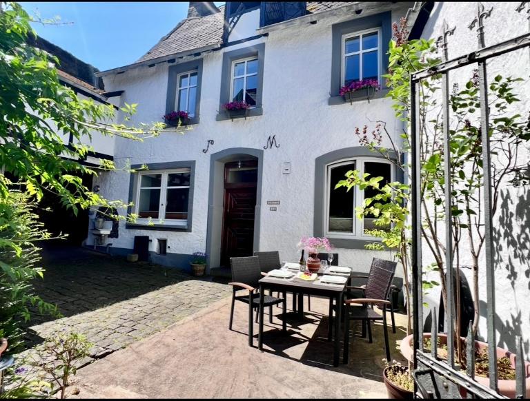 Ferienwohnung Haus Kreutz - Ferienwohnung Bruttig-Fankel
