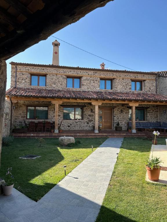 Casa Rural Los Candiles de Aldeasaz - B&B Aldeasaz