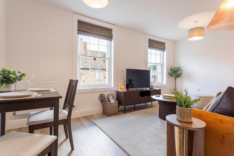 The Nest in Lechlade - 1-bed apartment by Must Stay Again - B&B Lechlade