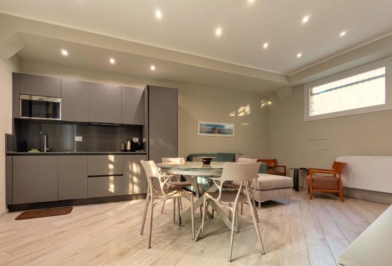 Homeby, Modern Loft Pisa - Ferienwohnung Pisa