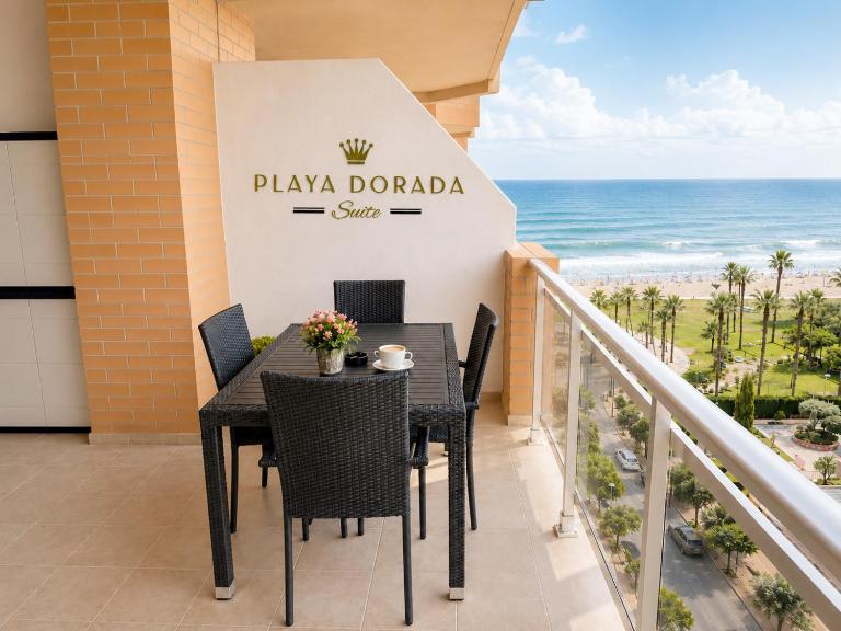 Playa Dorada Suite - B&B El Borseral
