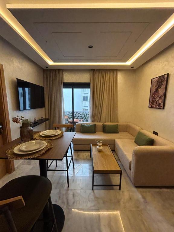 Charming fully equipped apartment close to TGV station - B&B Casablanca