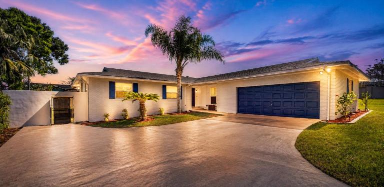 Relax in Lakeland Home, Swim, Pool, Arcade LegoLand, Disney, Bush Garden - Chambres d'hôtes Lakeland