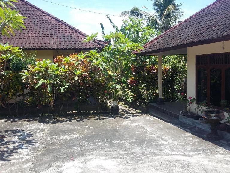 Surya Homestay - B&B Selemadeg