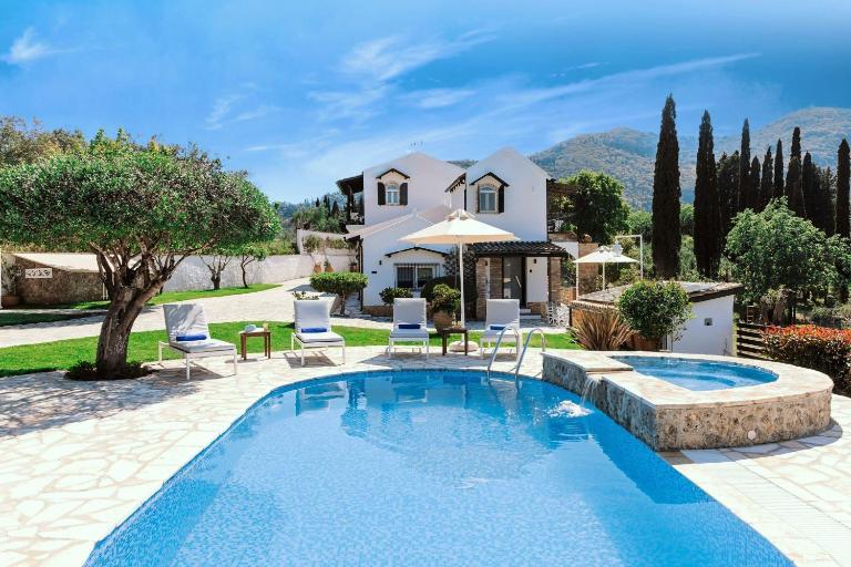 Villa Claire Corfu Private Pool Villa on 10000 sqm - B&B Gastouri