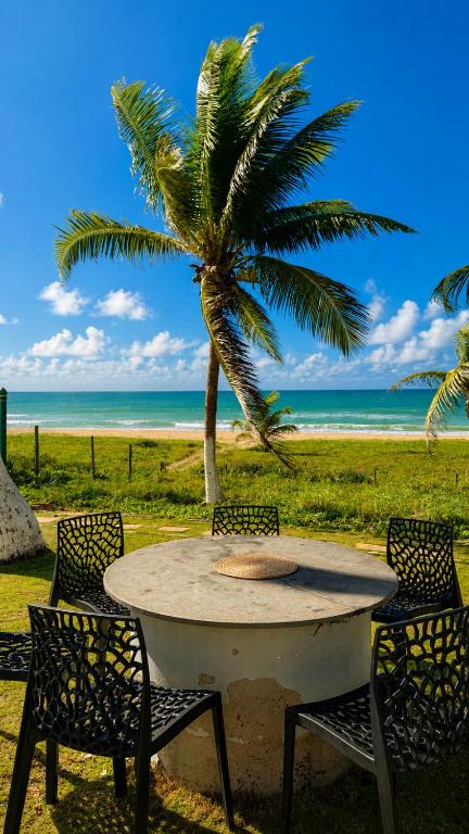 Casa de Praia Frente ao Mar Proximo a Guarajuba 2 Quartos com Ar condicionado - B&B Camaçari