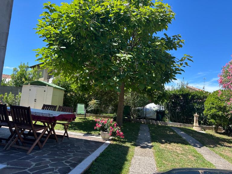 Villa bifamiliare per famiglie con giardino. - B&B Cavallino-Treporti