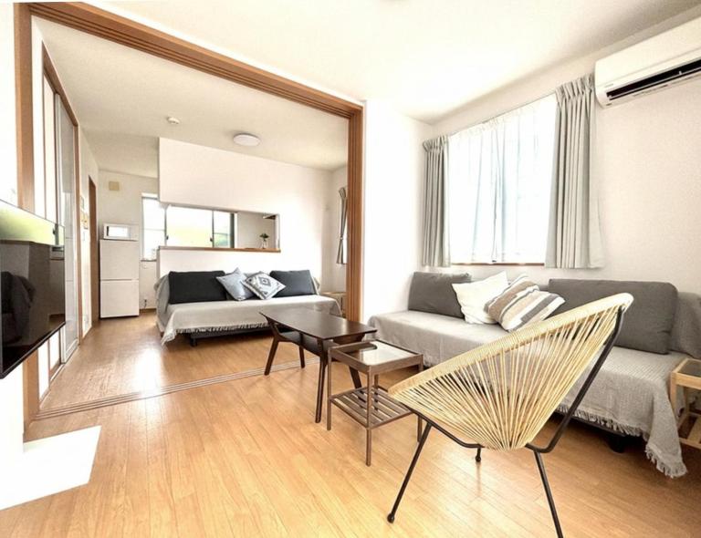 湘南で暮らすように泊まる一棟貸し U-house Shonan - Chambres d'hôtes Fujisawa