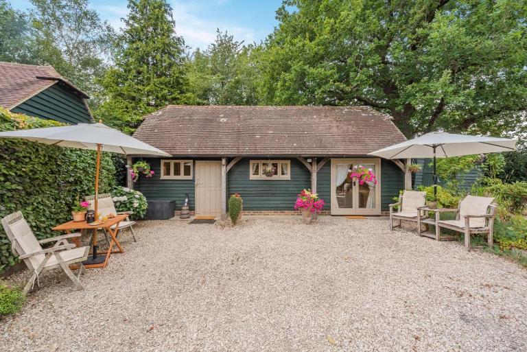 1 Bed in Battle oc-bt112 - Bed and Breakfast Battle