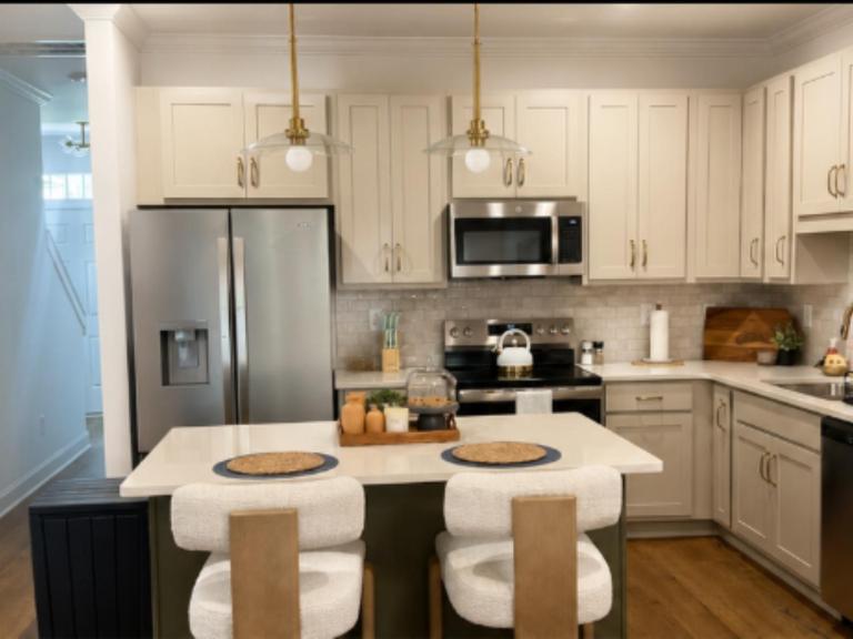 The Willow at Sofley Road - 3BR Boutique Townhome - Chambres d'hôtes Charlotte