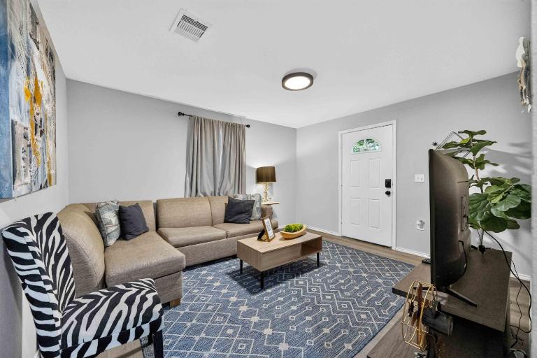 Cozy Two Bedroom Home Minutes from Downtown! - Ferienwohnung Houston