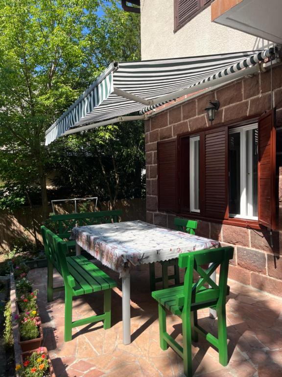 Árnyas Lak - B&B Balatonalmádi