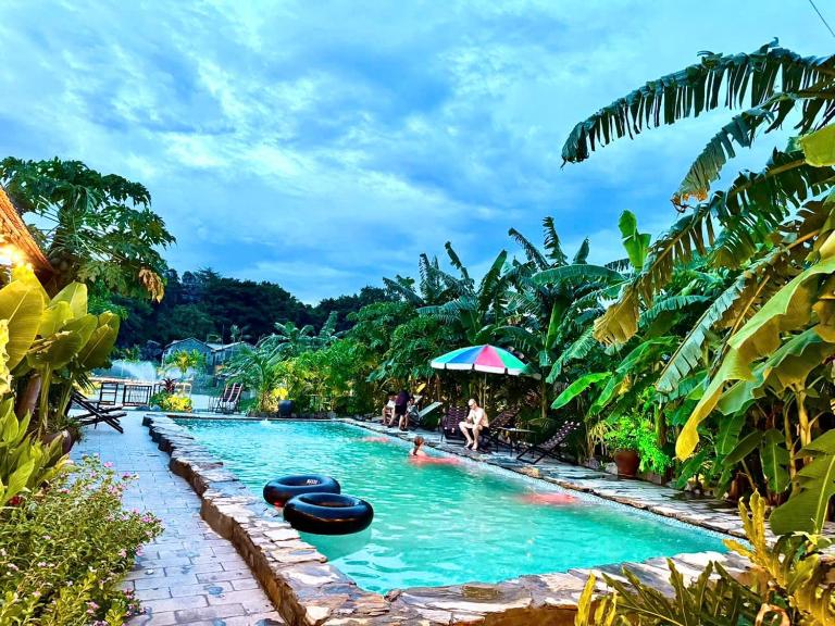 Rocky Mountain Ecolodge - B&B Xuân Sơn