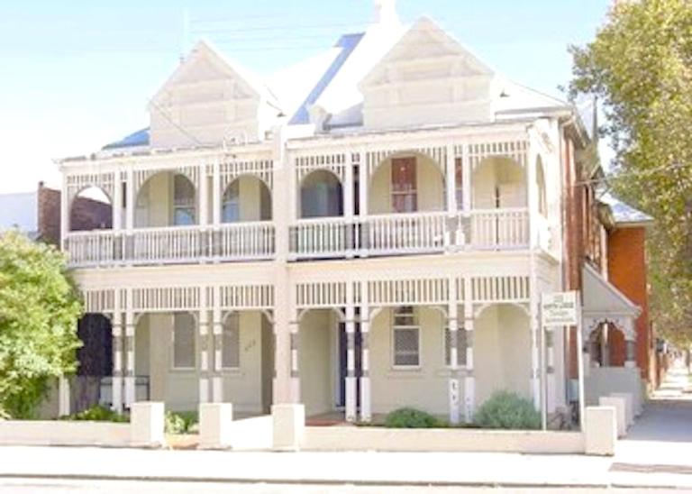 Northlodge Central City Apartments - B&B Perth