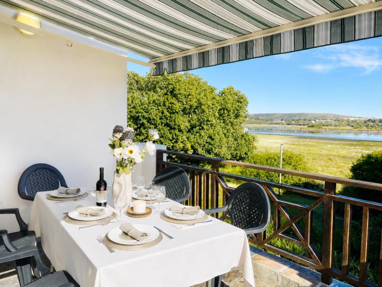Sound of Silence Apartment - B&B Keurboomstrand